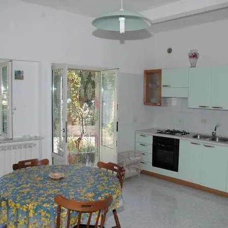 Апартаменты Miramare In Collina Лакко-Амено